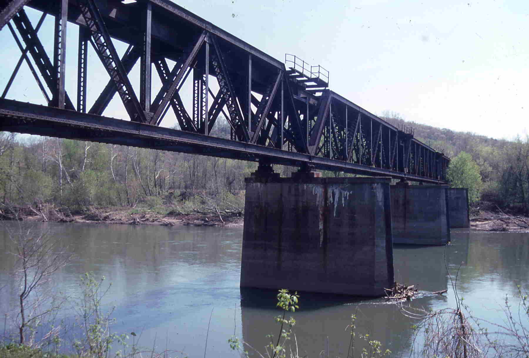 Photo of WM Railroad 1st Crossing